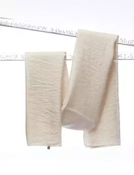 Жаккардовая вискозная шаль с квадратной монограммой кремового цвета Kayra