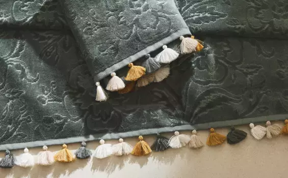 Жаккардовое полотенце с кисточками Zara Home, зеленый