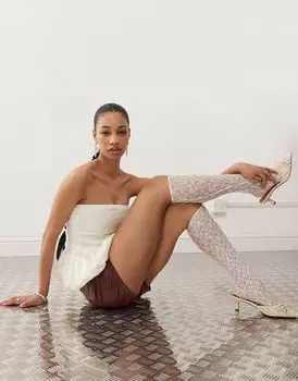 Жаккардовый топ-бандо Saya цвета слоновой кости с объемным краем Motel