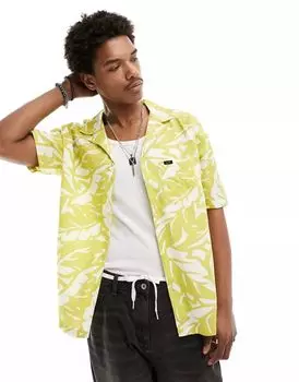 Желтая рубашка с короткими рукавами и воротником-стойкой Lee