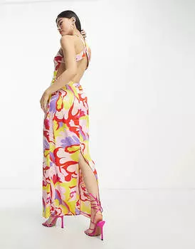 Желтое платье макси с перекрестным вырезом и глубоким вырезом на спине Something New X Madeleine Pedersen