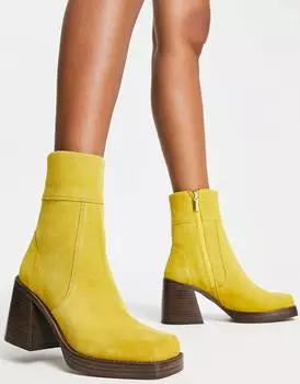 Желтые замшевые сапоги на среднем каблуке ASOS DESIGN Region