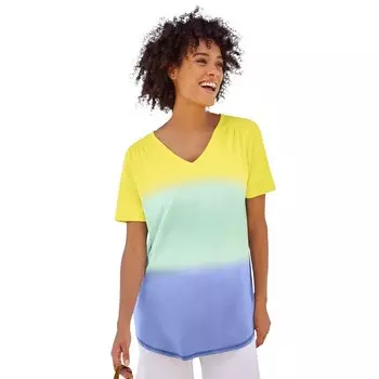 Женщина в женской футболке больших размеров с короткими рукавами и v-образным вырезом с гофрированной отделкой Woman Within, цвет Multi Dip Dye