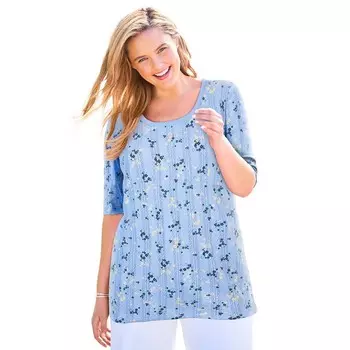 Женщина в женской футболке размера плюс с круглым вырезом в виде пуантов Woman Within, цвет French Blue Ditsy