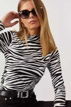 Женская экрю-черная блузка с полуводолазкой и рисунком зебры LPP1133 Cool & Sexy, черный