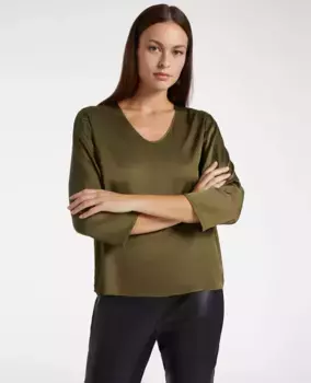 Женская атласная блузка с V-образным вырезом и рукавами три четверти Elena Mir, цвет Verde Militar