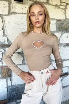 Женская бежевая блузка-бретелька с глубоким вырезом и вышивкой в форме сердца ALC-X7995 Trend Alaat Stili, бежевый