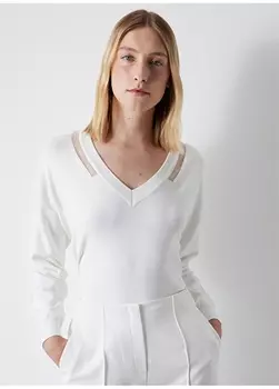 Женская блузка цвета экрю с V-образным вырезом pekyol