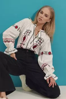 Женская блузка из поплина с белым воротником спереди и рукавами с цветочной вышивкой Trend Alaat Stili, белый