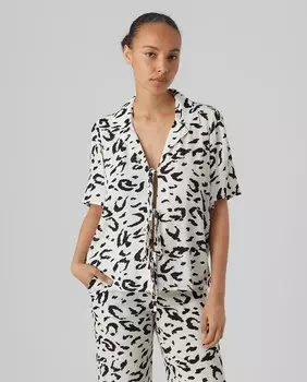 Женская блузка с принтом и кружевной застежкой Vero Moda, белый