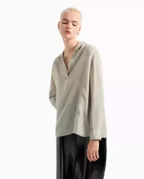 Женская блузка с V-образным вырезом из креп-вискозы из капсулы A LINE Armani Exchange, цвет Verde Agua