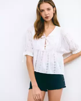 Женская блузка с вышивкой и бантами Brownie, белый