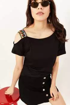 Женская черная блузка с этническим декором на одно плечо Olalook, черный