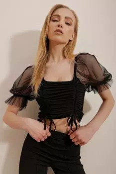 Женская черная укороченная блузка песочного цвета с квадратным вырезом и тюлевыми рукавами, со сборками спереди Trend Alaat Stili, черный