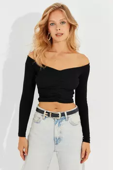 Женская черная укороченная блузка с V-образным вырезом и сборкой спереди B1517 Cool & Sexy, черный