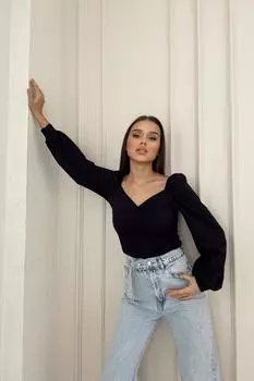 Женская черная укороченная блузка с воротником-стойкой и рукавами принцессы, сшитая спереди, Trend Alaat Stili, черный