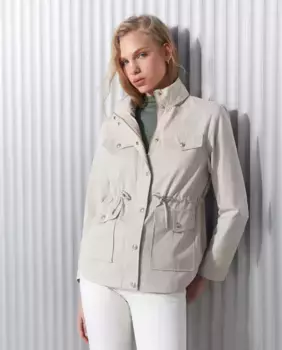 Женская длинная бедренная парка на пуговицах Easy Wear, цвет 120 Crudo