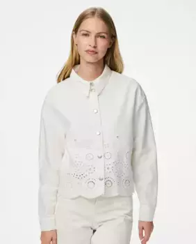 Женская джинсовая куртка с вышивкой Pieces, белый