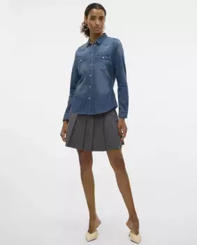 Женская джинсовая рубашка с нагрудными карманами Vero Moda, цвет ndigo