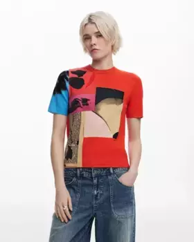 Женская футболка, дизайн которой разработал Кристиан Лакруа Desigual, красный