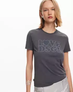 Женская футболка с коротким рукавом и надписью спереди Desigual, черный
