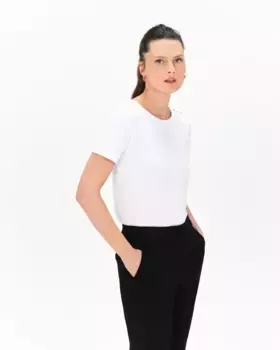 Женская футболка с короткими рукавами и декоративными пуговицами Caroll, белый