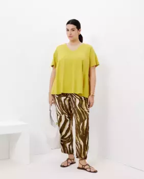 Женская футболка с V-образным вырезом Couchel, цвет 586 Lima