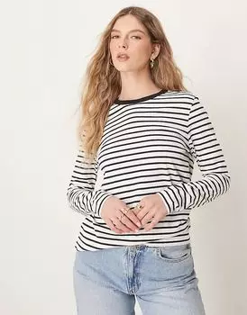 Женская футболка свободного кроя с длинными рукавами в черно-белую полоску Selected