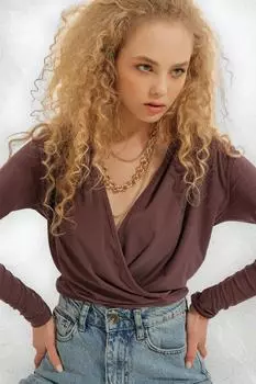 Женская коричневая укороченная блузка песочного цвета с двубортным воротником Trend Alaat Stili, коричневый