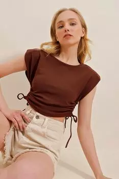Женская коричневая укороченная блузка со сборками по бокам и круглым вырезом Trend Alaat Stili, коричневый