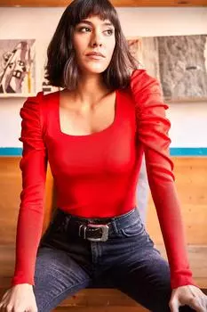 Женская красная трикотажная блузка с квадратным воротником и рукавами принцессы Olalook, красный