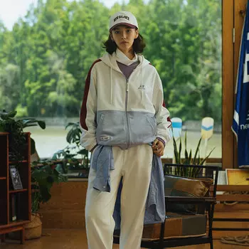 Женская куртка New Balance