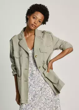 Женская куртка с воротником с лацканами и застежкой на пуговицы Pepe Jeans, цвет Verde Militar