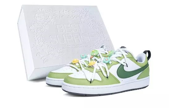 Женская обувь для скейтбординга Nike, White