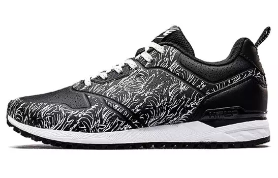 Женская обувь Lifestyle с низким верхом, черного/белого цвета Xtep