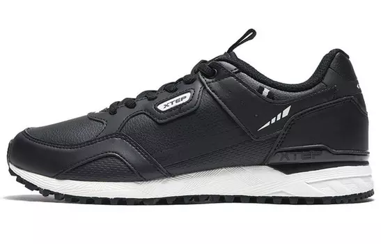 Женская обувь Lifestyle с низким верхом, черного/белого цвета Xtep