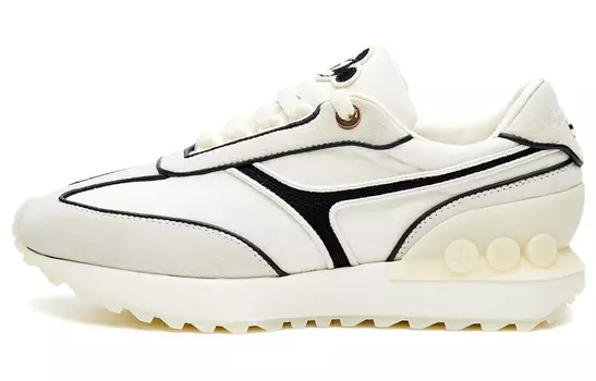 Женская обувь Zhengrong Lifestyle с низким верхом бежевого/белого цвета Li-Ning 1990