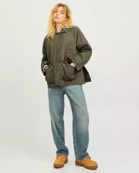 Женская парка с карманами Jack & Jones, цвет Verde Militar