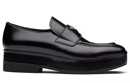 Женская повседневная обувь черная Prada