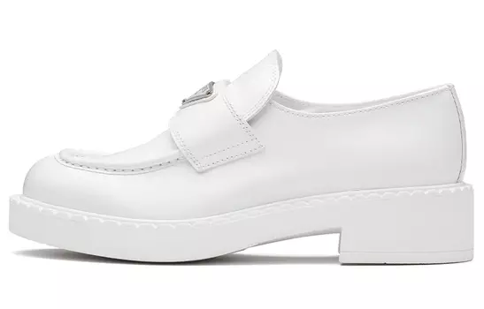 Женские лоферы Prada, белый