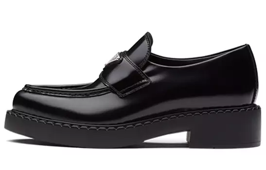 Женские лоферы Prada, черный