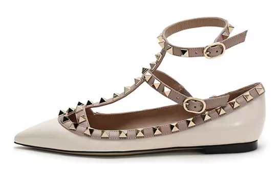 Женские туфли Valentino Rockstud, слоновая кость