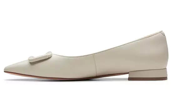 Женская повседневная обувь женская белая Clarks