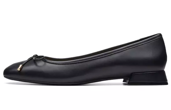 Женская повседневная обувь женская черная Clarks