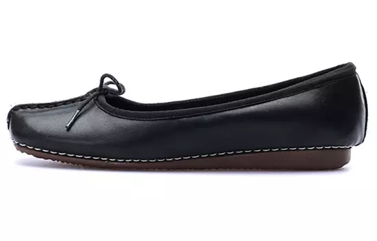 Женская повседневная обувь Женская низкая черная Clarks