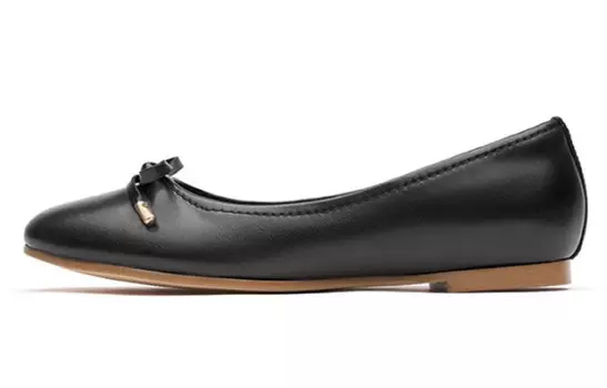 Женская повседневная обувь Женская низкая черная Clarks