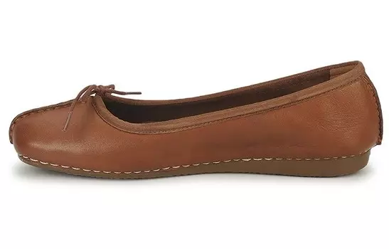 Женская повседневная обувь Женские низкие коричневые Clarks