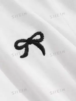 Женская приталенная футболка, короткие рукава, воротник-поло, вышивка бантиком Dazy, белый