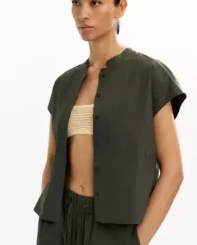 Женская рубашка 100% хлопок с коротким рукавом и воротником-стойкой, однотонная Parfois, цвет Kaki