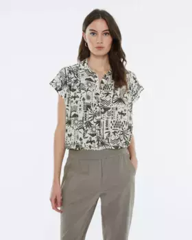 Женская рубашка с принтом и короткими рукавами и воротником-стойкой Andam, темно-зеленый